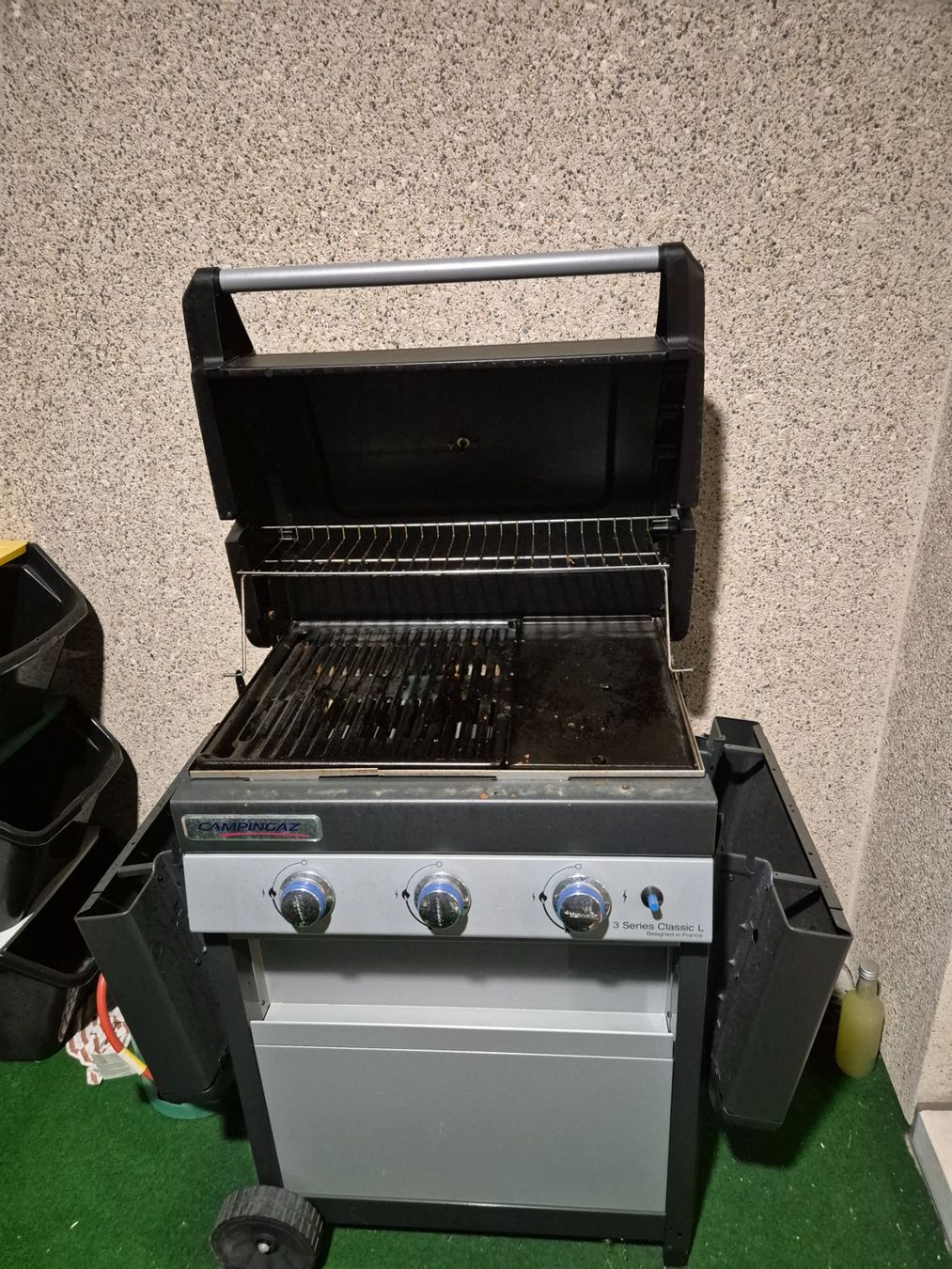 Campingaz Griglie: Barbecue à Gaz – Usato da Plan-les-Ouates venduto da Mde-6u7i 1