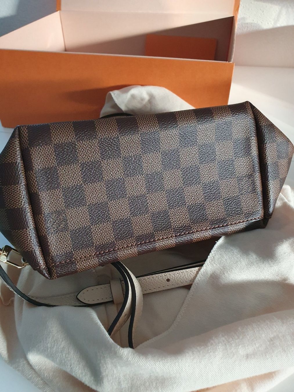 Louis Vuitton Zaini: Louis Vuitton Clapton Rucksack – Usato da Buch am Irchel venduto da mykira 6