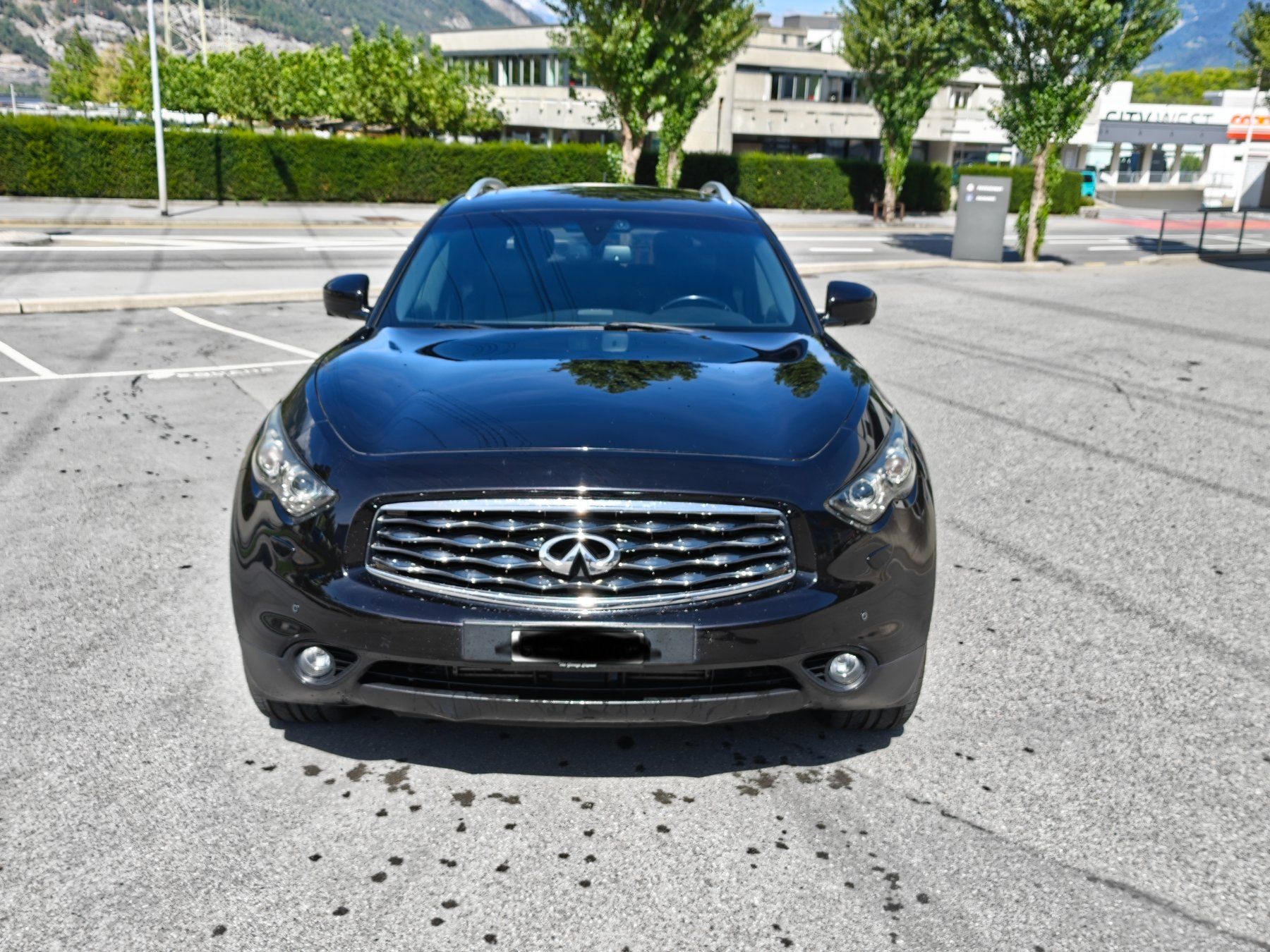 Infiniti Autos: Infiniti FX 30D – Gebraucht aus Chur von TheGarage 4