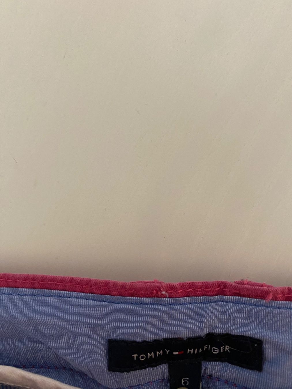 Tommy Hilfiger Pantalons: Hose Tommy Hilfiger pink 34/36 – D'occasion à Oberglatt ZH par jul_nhy7 3