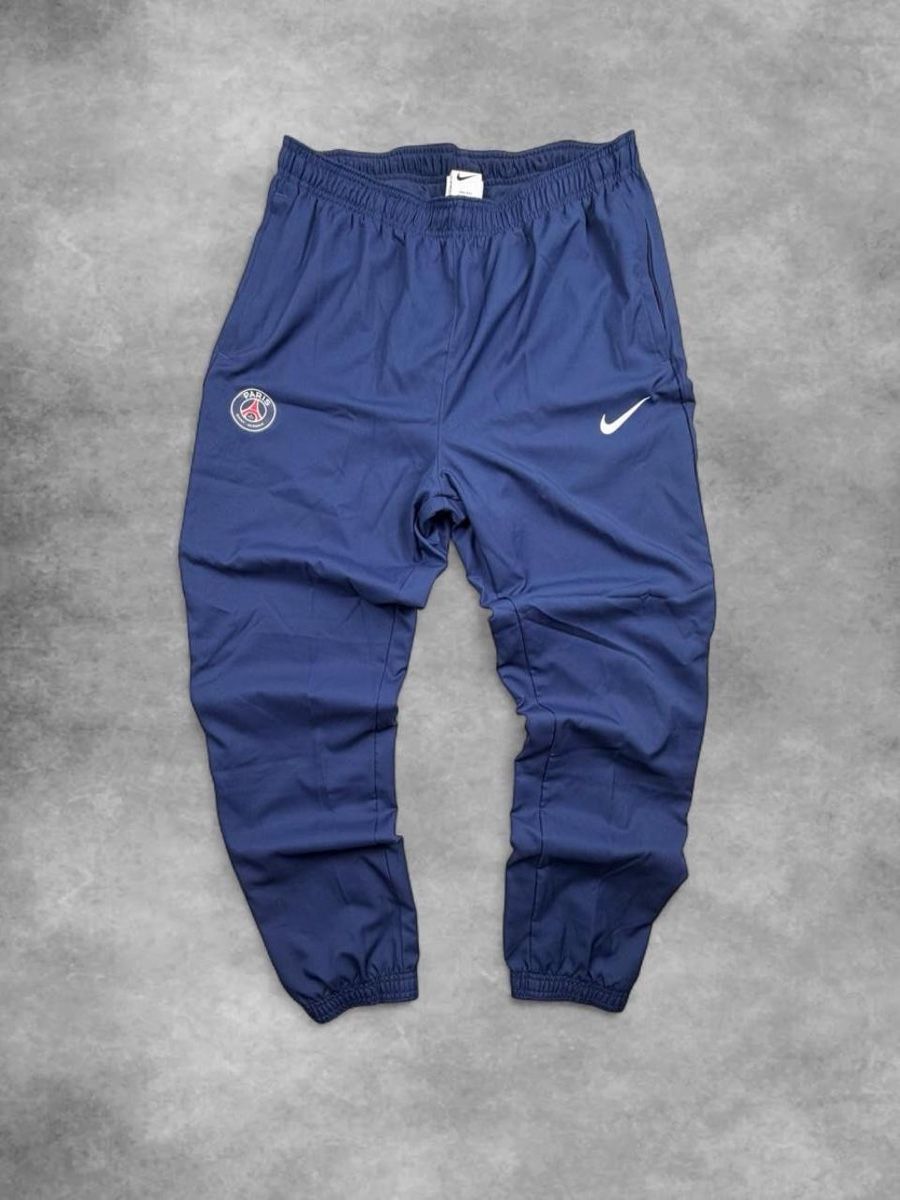 Nike Lots de vêtements: Nike PSG tracksuit – D'occasion à Erlinsbach SO par TogaResell 4