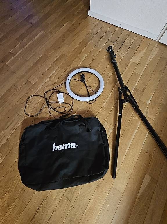 Lampade: HAMA LED Ringlicht – Usato da Bremgarten AG venduto da chou89 2
