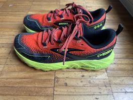 Brooks Cascadia Trailrunningschuhe rot orange
