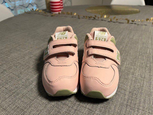 New Balance Chaussures garçon: New Balance 574 - taille 27.5 – Neuf avec emballage d'origine à Chêne-Bougeries par vitor_viseu 1