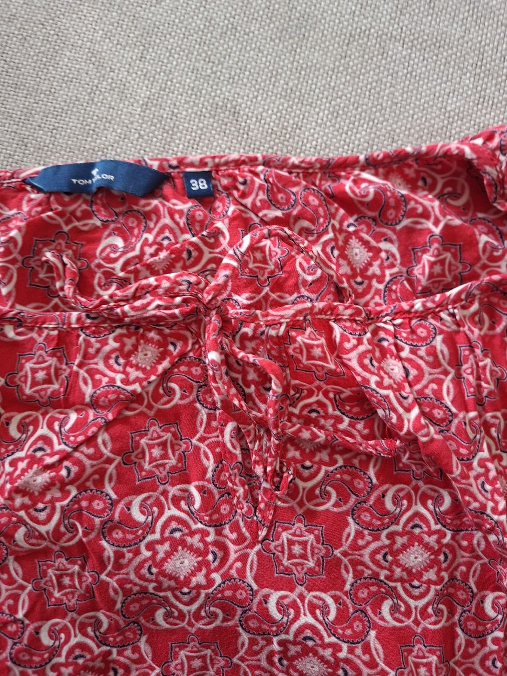 Tom Tailor Blusen: Bluse Tom Tailor rot Grösse 38 – Gebraucht aus Triesenberg von Anastasia26 2