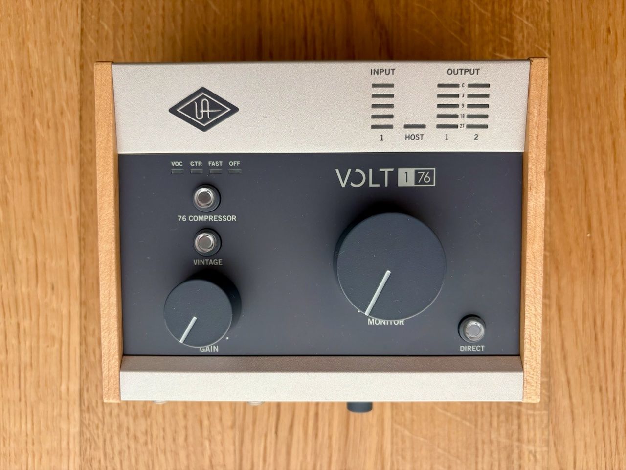 Universal Audio Attrezzatura per studi di registrazione: Universal Audio Volt 176 USB Audio Interface – Usato da Zürich venduto da SierraKilo 2