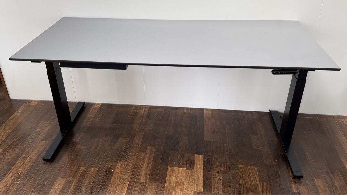 Lista Bureaux: Lista Office LO Extend Sitz-Stehtisch elektrisch Memory – D'occasion à Zürich par bel_h5yc