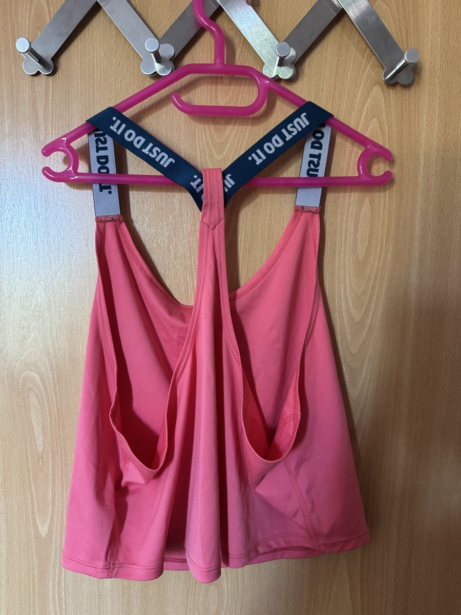 Nike Tops: Nike Damen Tanktop Grösse M – Neuf (Voir description) à Ins par maximal_30CHF 2
