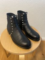 Valentino Garavani Rockstud Beatle Boots Schwarz Gr. 39