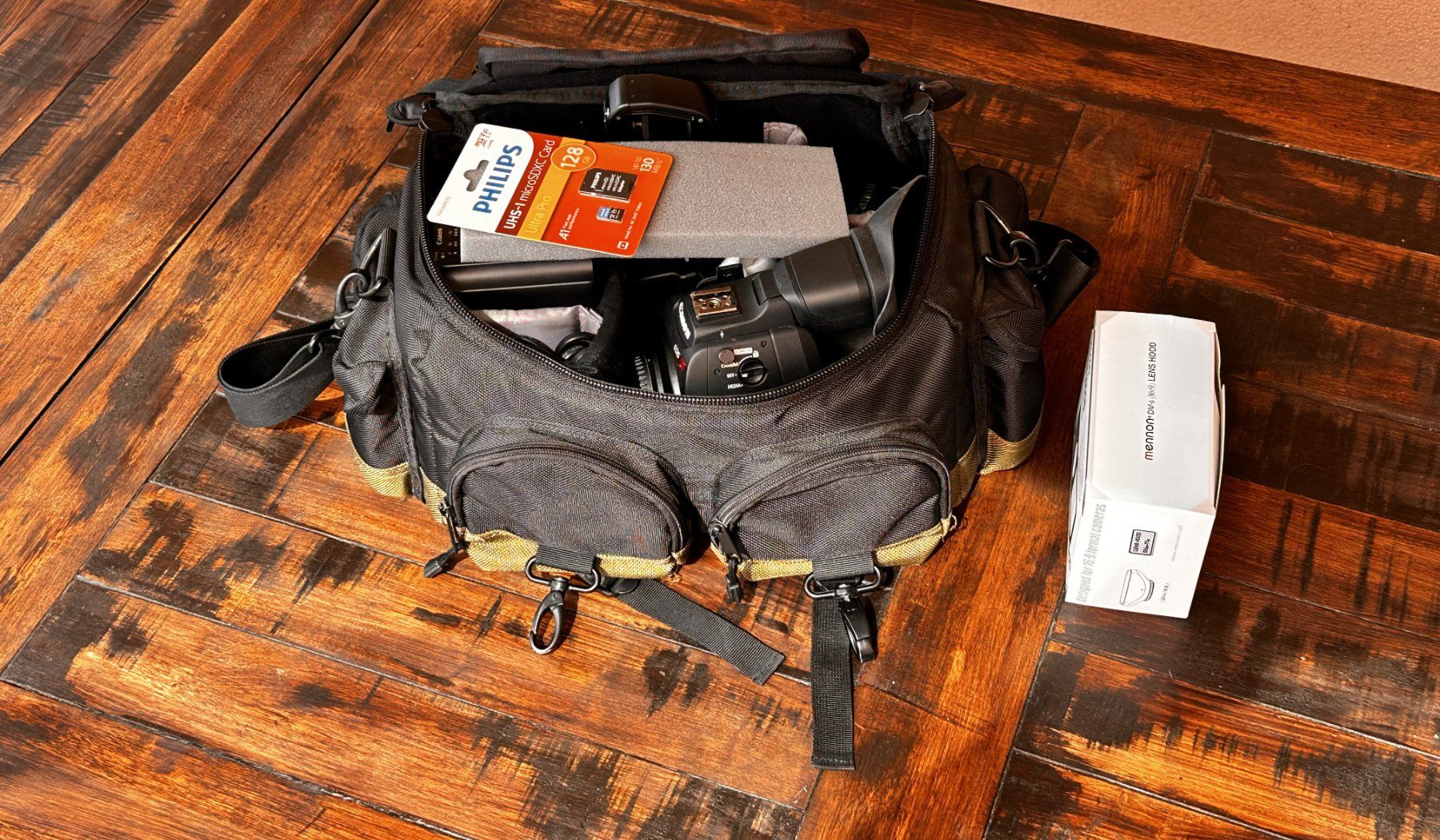 Canon Camcorder: Canon EOS C100 Mark II + objectif série L – kit complet – Gebraucht aus Vicques von UncleBen-s 5