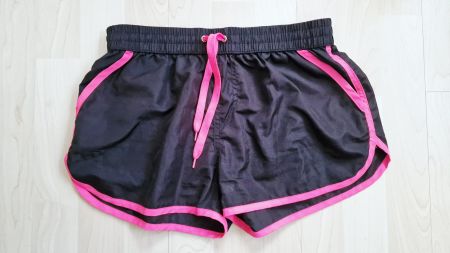 Coole retro Damen Shorts Yaliishi Gr. M Schwarz Neon Pink