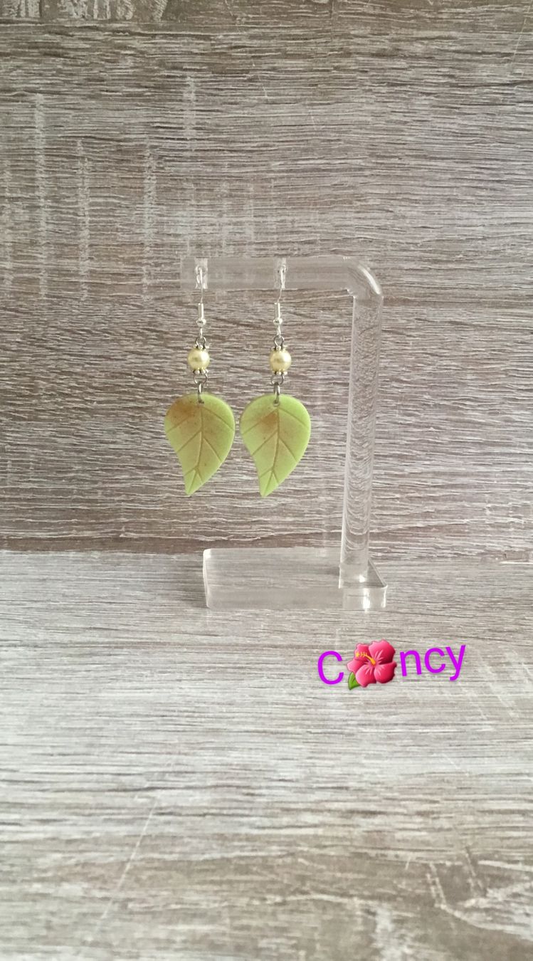 Orecchini pendenti & Orecchini a lobo: boucle d'oreille  – Nuovo (secondo la descrizione) da Genève venduto da mir_qfr5 2