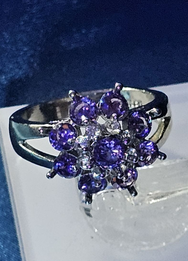 Anelli: Wunderschöner Ring mit Amethyst, 925 versilbert, Gr. 8 – Nuovo (secondo la descrizione) da Grenchen venduto da maretop 4