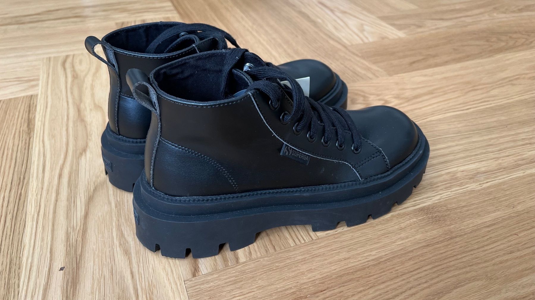 Superga Scarpe da uomo: NEU: Superga ALPINA APEX MID – Nuovo (secondo la descrizione) da Basel venduto da Tinalein74 2