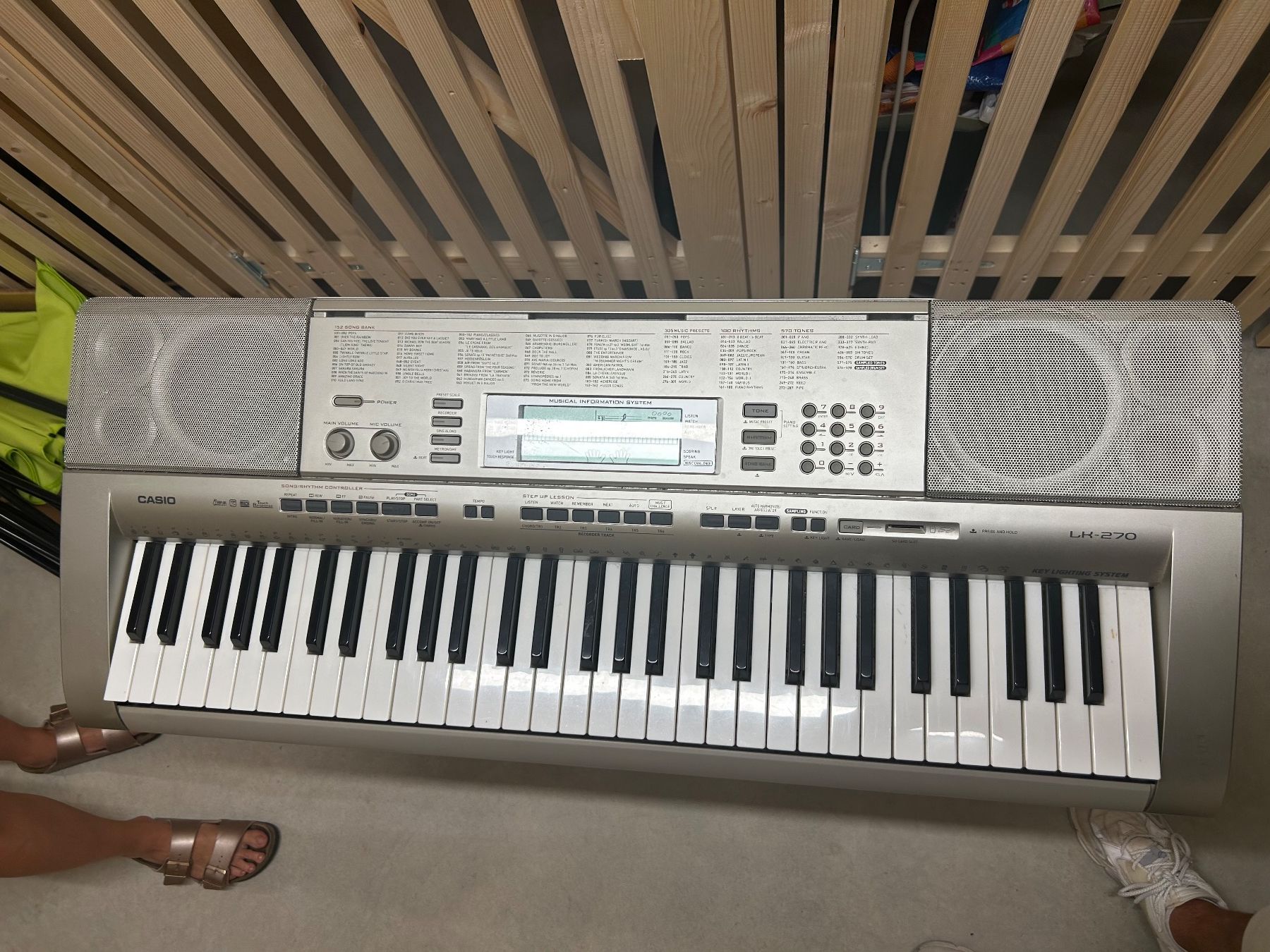 Casio Musikinstrumente: Keyboard Casio LK270 mit Ständer – Gebraucht aus Roggwil BE von ala_fr6w 5