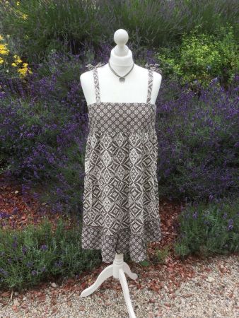 Robe à motifs ethniques CREEKS taille S, NEUF
