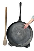 Grosse Pfanne Ø 80 cm + Rührlöffel