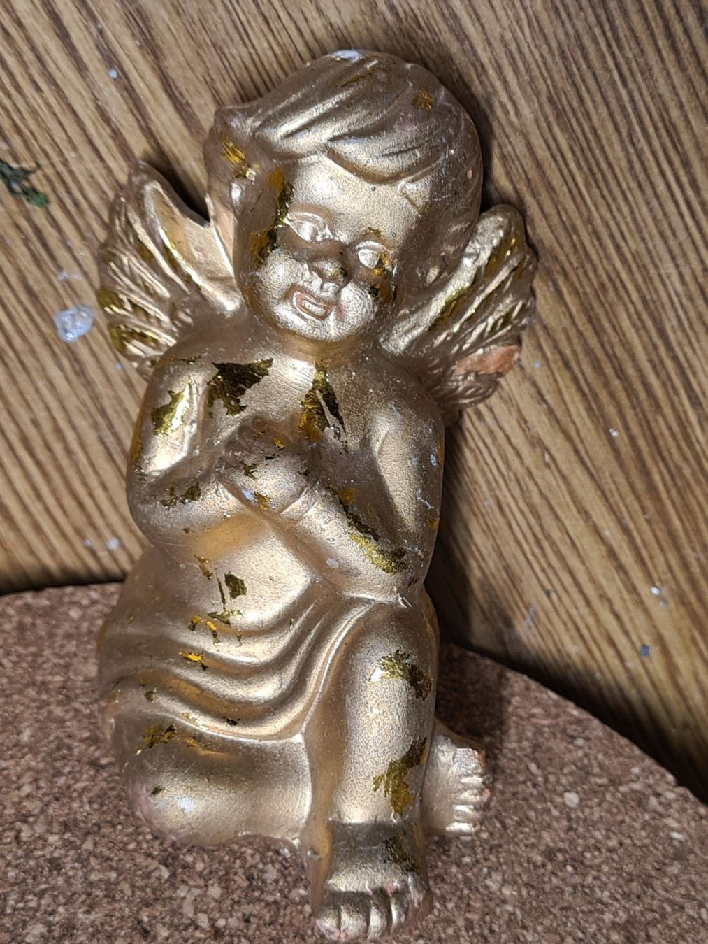 Figuren: Goldiger Engel H 9 x B 6 x L 7 cm – Gebraucht aus Amriswil von kleindeko 2