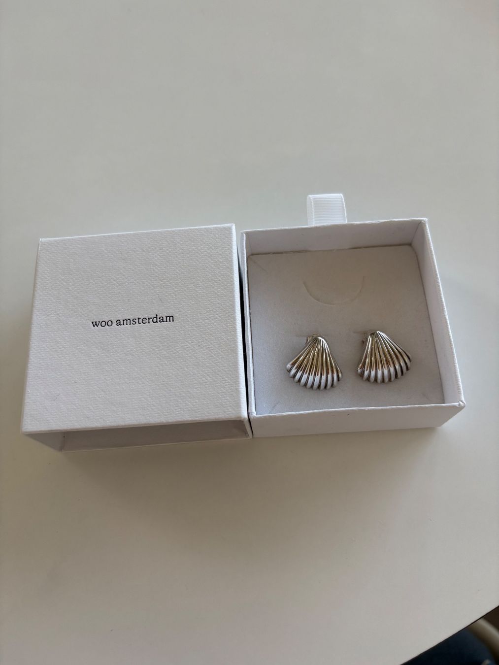 Orecchini pendenti & Orecchini a lobo: Seashell earring silver 925 woo amsterdam – Nuovo (secondo la descrizione) da Frauenfeld venduto da Classiclover 2