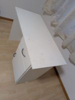 Schreibtisch 