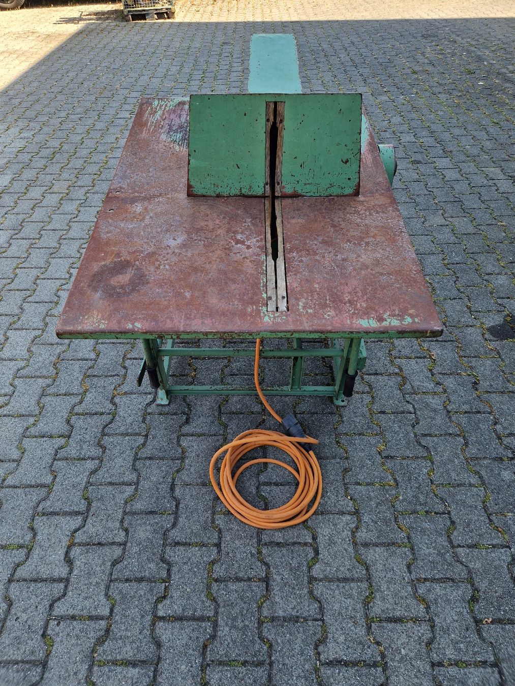 Seghe: Brennholzfräse – Usato da Grosswangen venduto da lar_9lz7 2