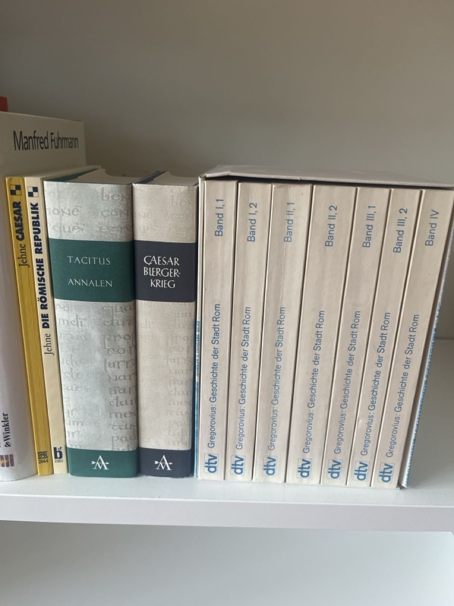 Livres: Büchersammlung Römische Geschichte  – D'occasion à Zürich par Nel19 1
