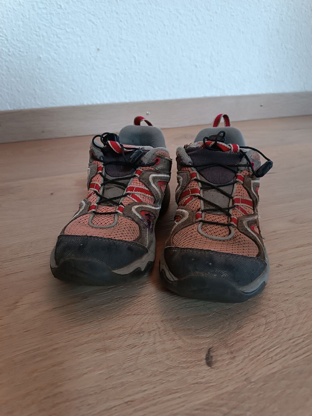 Salomon Scarpe da uomo: Salomon 32 – Usato da Arbedo venduto da cuc_8zbh