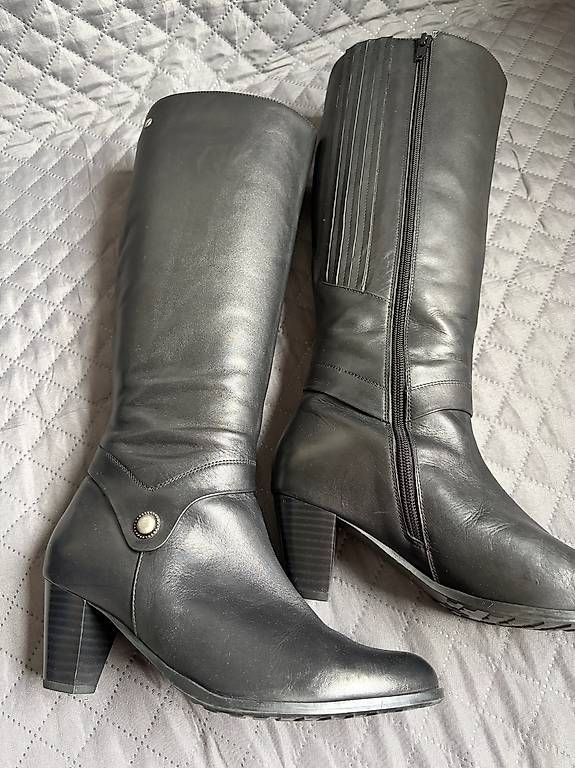 Scarpe da donna: Stiefel mit breitem Schaft, Grösse 38 – Usato da Jonen venduto da Luzella