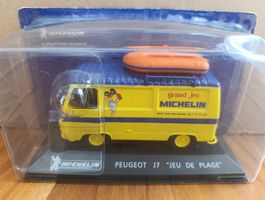 Peugeot J7 1:43 Jeu de Plage MICHELIN mit rotem Boot