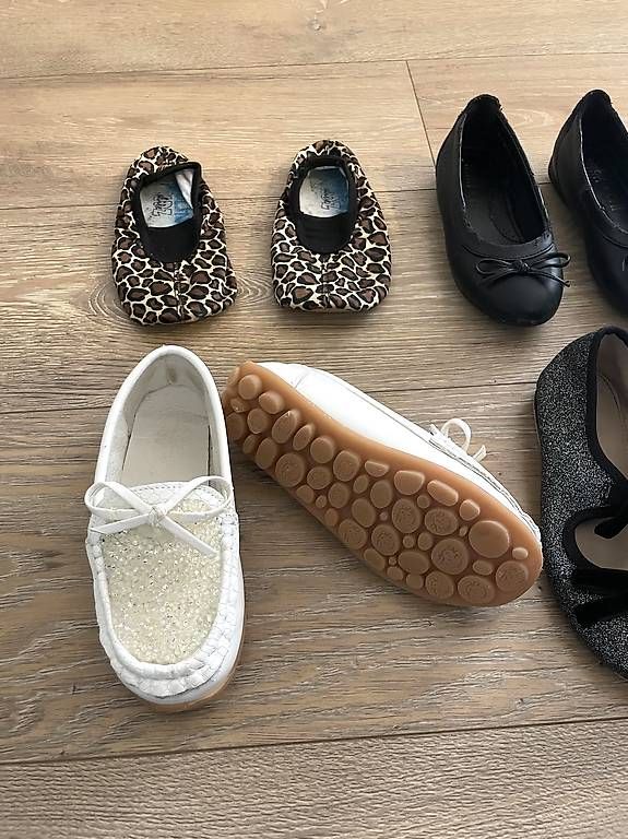 Scarpe per ragazze: Schuhpaket Gr. 28 – Usato da Deitingen venduto da ALE-3891 1