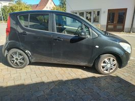 Opel Agila B 1.2 schwarz Jg 2011 MFK 2023 gebraucht.