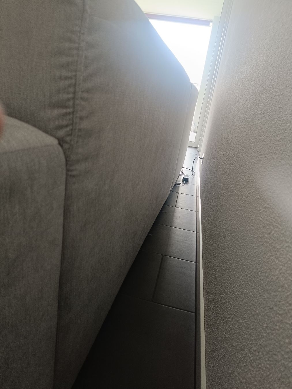 Sofas: Schöner Ecksofa / Hellgrau / Elektrische Funktion – Gebraucht aus Niederglatt ZH von KoppExp 2