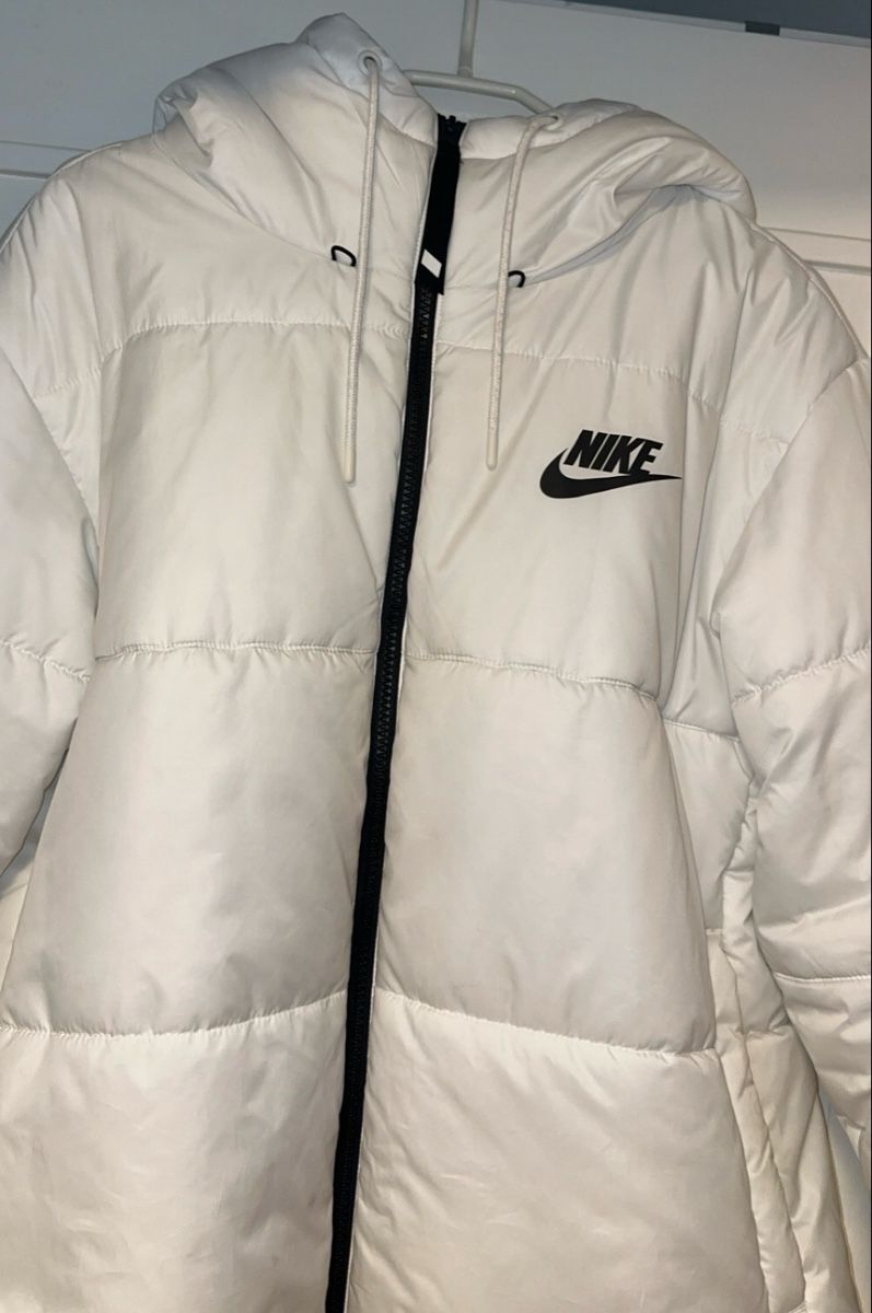 Nike Jacken: Winterjacke Nike white XL – Neu (gemäss Beschreibung) aus Oftringen von tola19 1