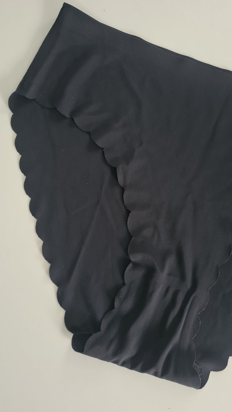 Altra biancheria intima: Hipster Zero Invisible, Gr. XL,  Schwarz – Usato da Mezzovico venduto da maemy 1