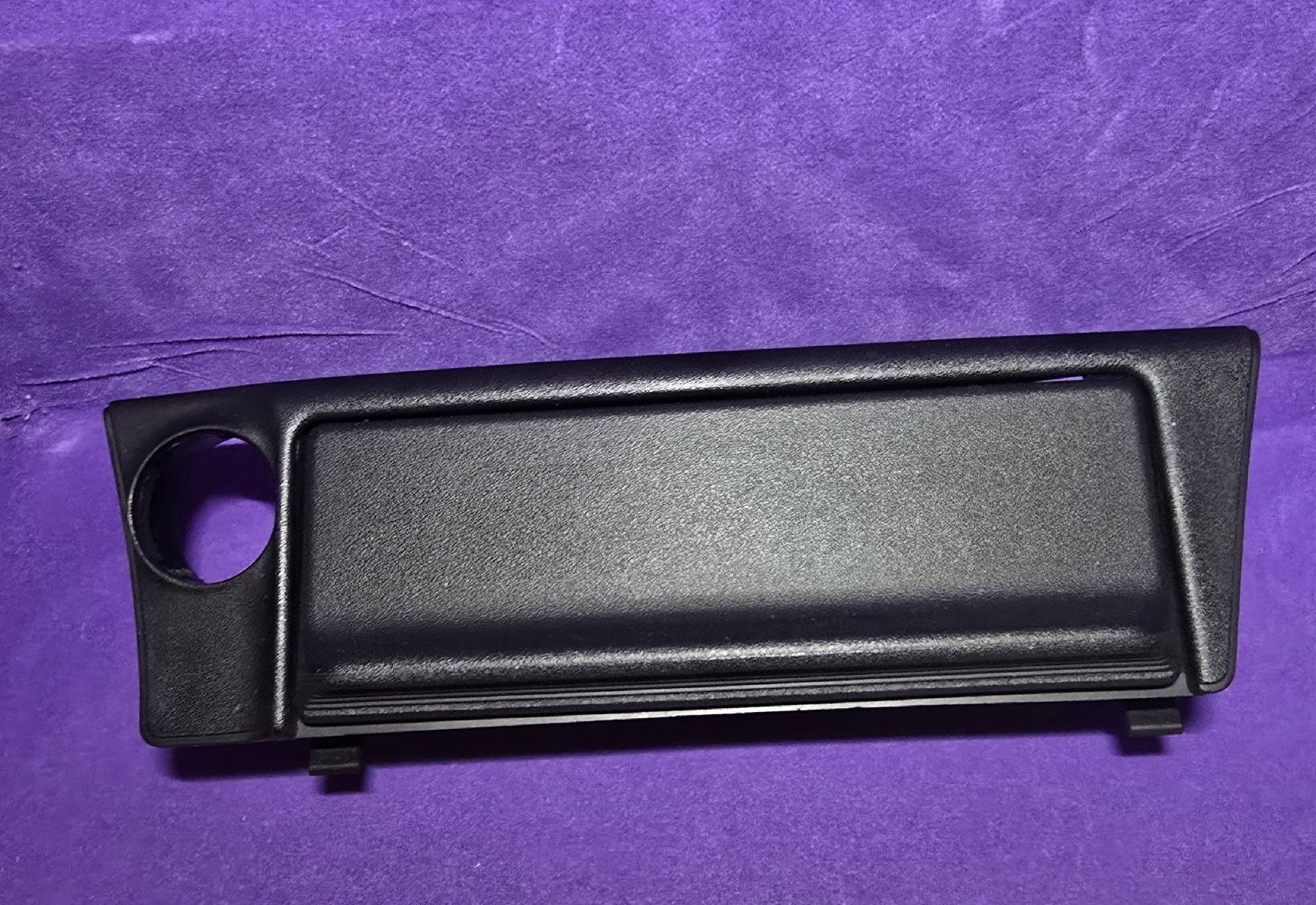 BMW Alle Autoersatzteile: BMW E30 Aschenbecher vorne original Mittelkonsole – Gebraucht aus Wangs von Restposten.Garage 2