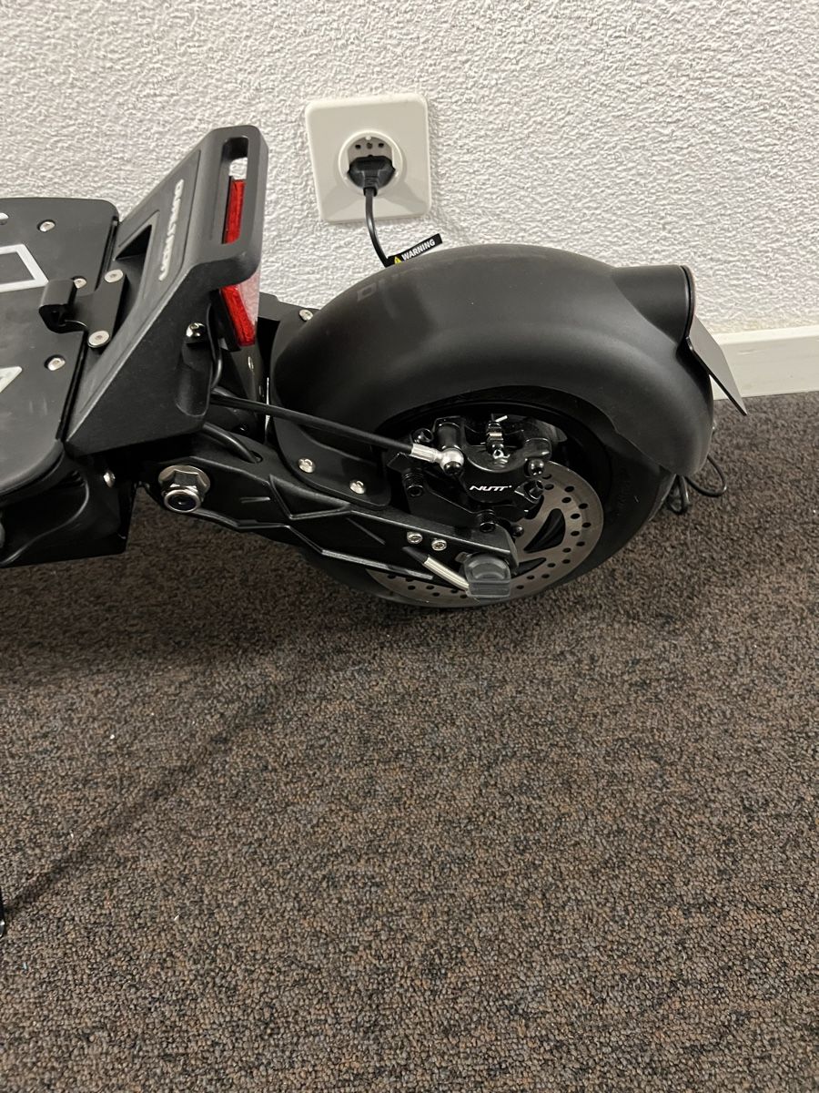 Scooter: Dulatron Forever Pro e scooter – Nuovo (secondo la descrizione) da Bürgenstock venduto da reg_2w5v 2