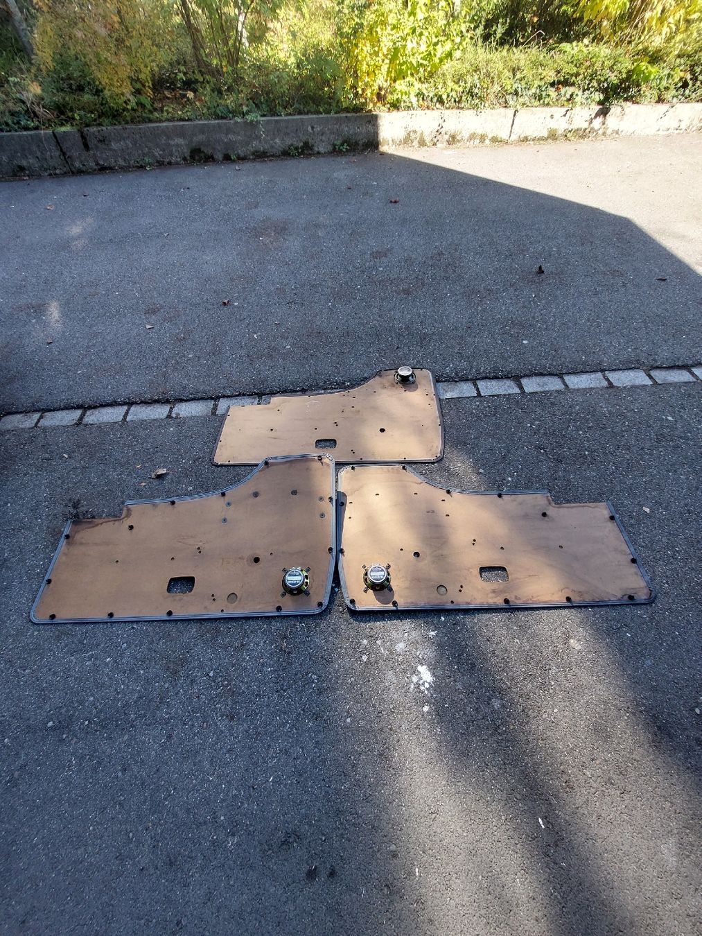 VW Tutti pezzi di ricambio auto: VW Bus T3 Türpanele – Usato da Uster venduto da Gery8 2