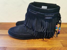 Adidas; QT Frills Boots / Schuhe / Stiefeletten Gr. 37 1/3