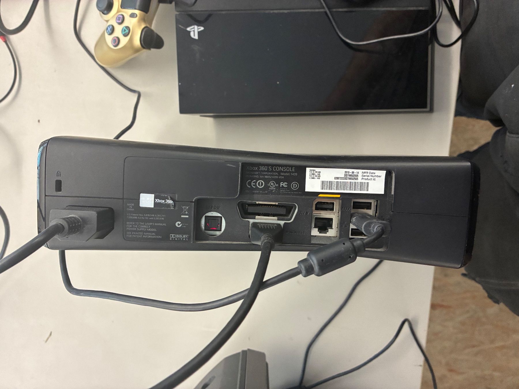 Consoles: Xbox 360 Konsole mit 10 Spielen – D'occasion à Dübendorf par sdbu-frappant 1