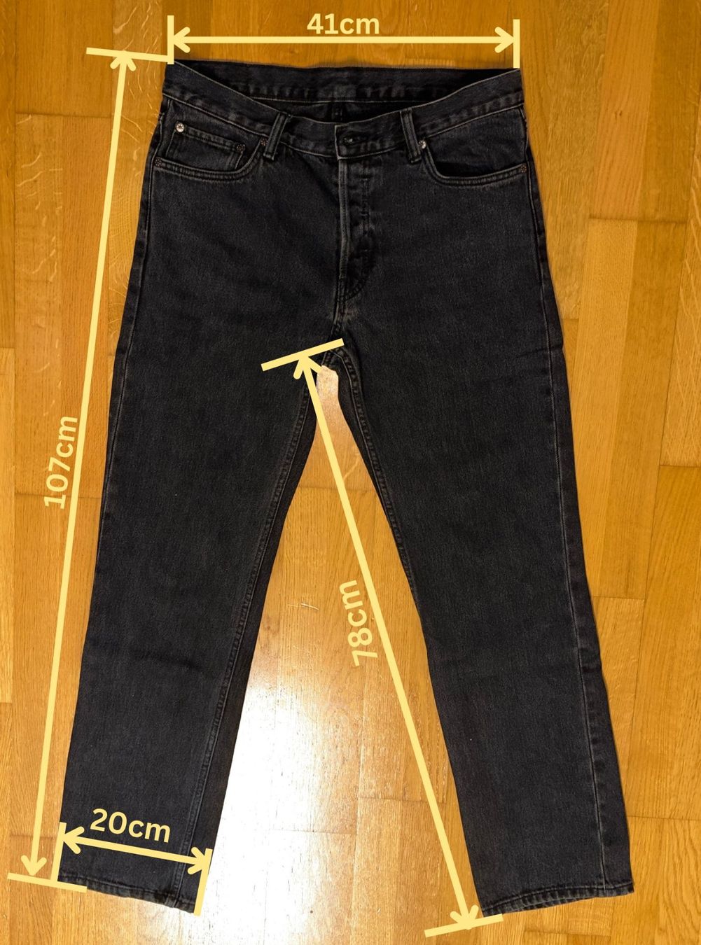 Weekday Jeans: WEEKDAY - Denim Jeans Black (Gr.31/32) – Usato da Uster venduto da jul_5dvx 5
