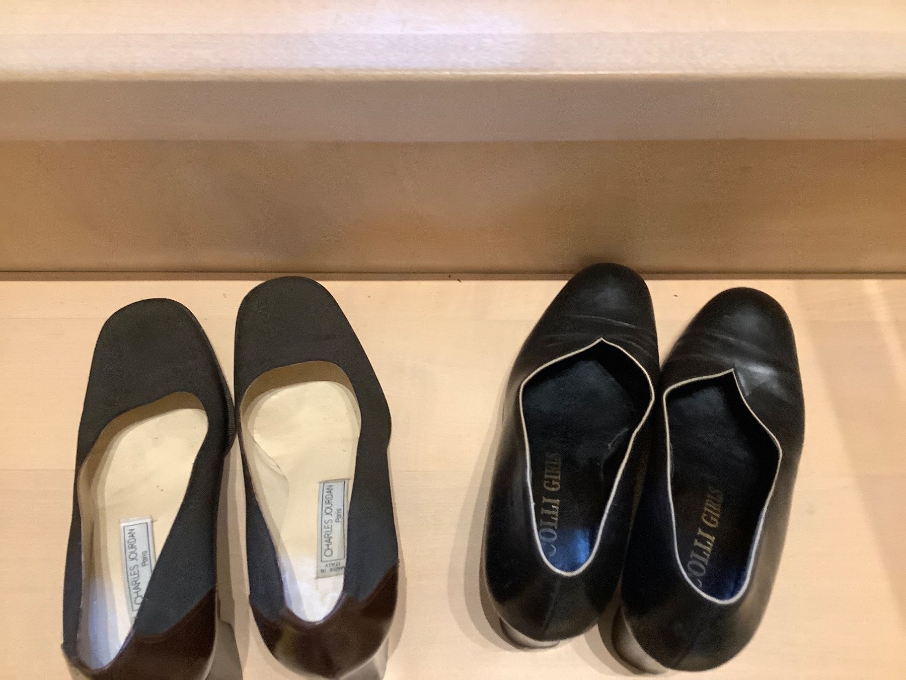 Scarpe da donna: 2 Paar Damen-Lederpumps Gr. 36 – Usato da Triesen venduto da boston7 2
