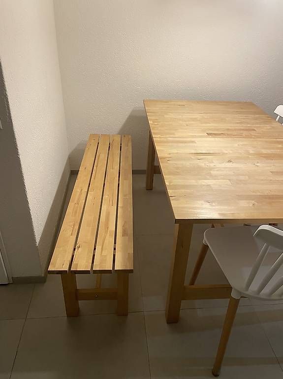 Set di tavolo e panche: Tavolo con 6 sedie e panca – Usato da Bottmingen venduto da LuigiM02 1