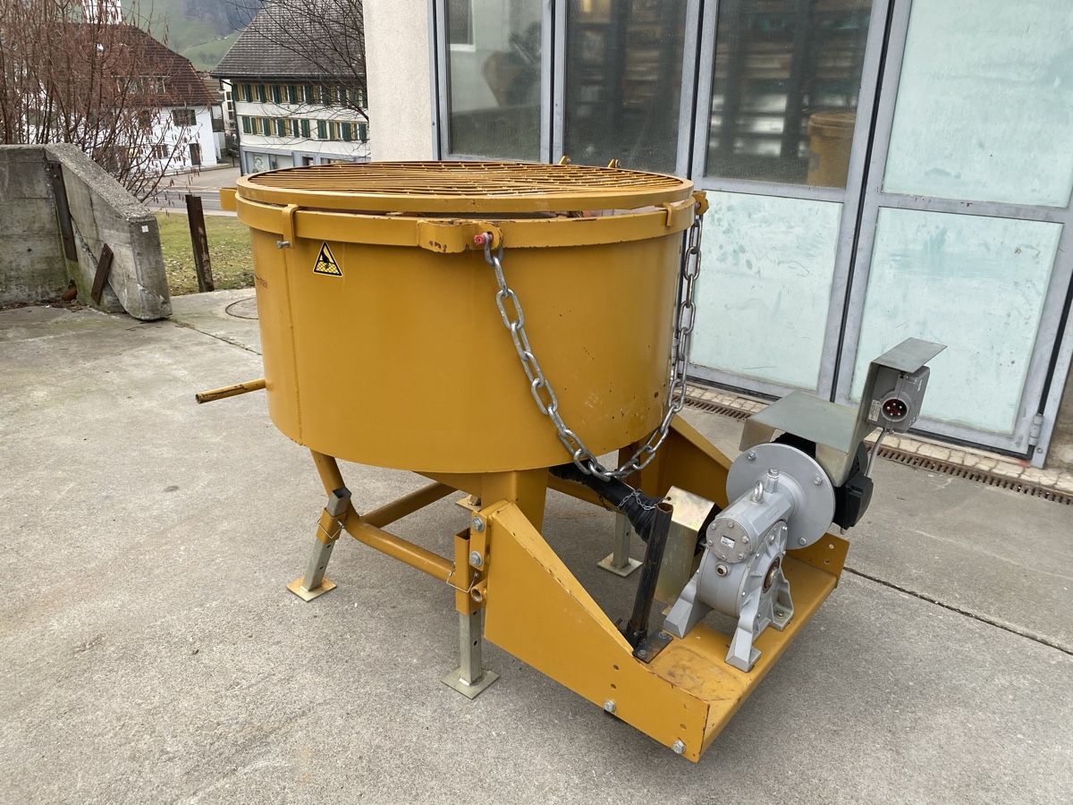 Mammut Tutte le macchine: Mammut Betonmischer  für Traktor oder Elektrisch/Bagger – Usato da Hasle LU venduto da eglitiefbau