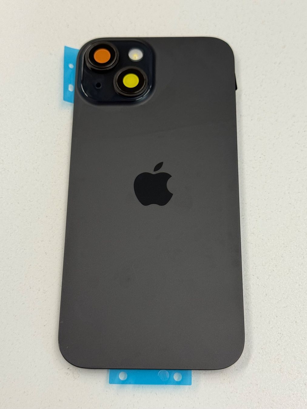 Apple Handys / Smartphones: Vitre Arrière pour iPhone 15 avec NFC | Flash – Neu und originalverpackt aus Zug von ElPhone