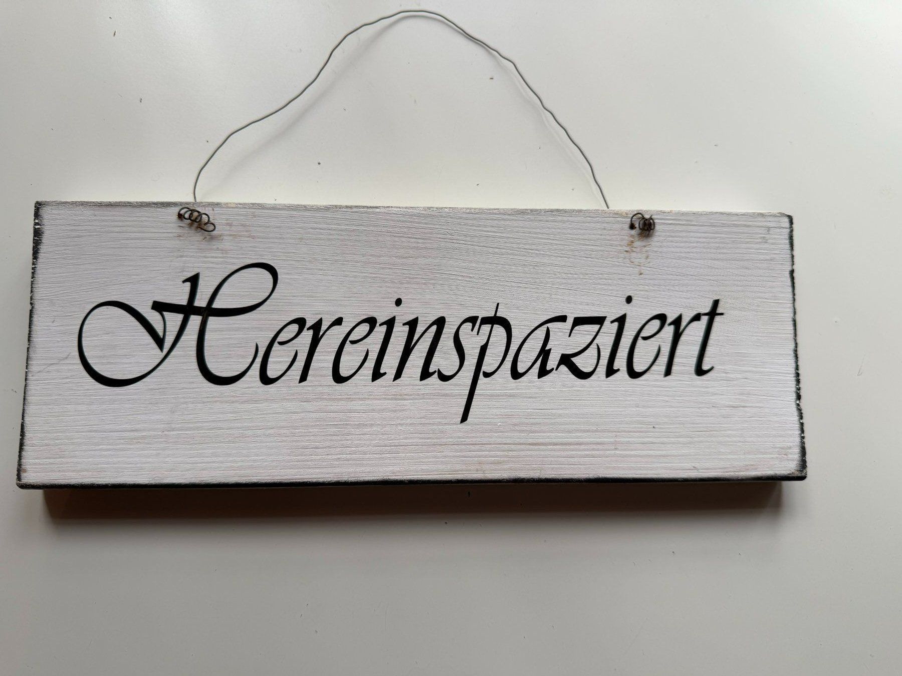 Alle Dekorationen: DEKO HOLZSCHILD "HEREINSPAZIERT" – Neu (gemäss Beschreibung) aus Meienried von ManuelaBoutique