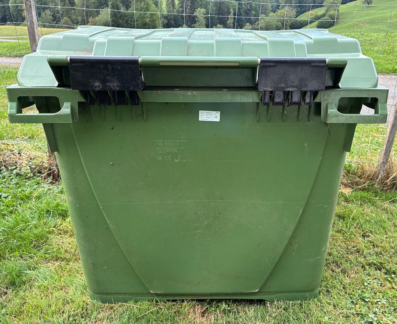 Contenitori & Simili: Kunststoffbehälter mit Flachdeckel – Usato da Ebnat-Kappel venduto da wind-zenz
