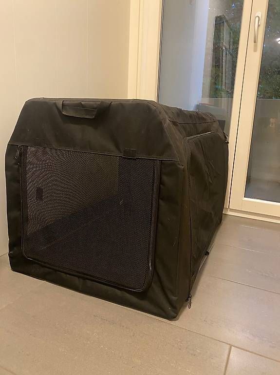 Cages, transport & sécurité: Hunde-Transport-Box – D'occasion à Sursee par car_b8zw 1