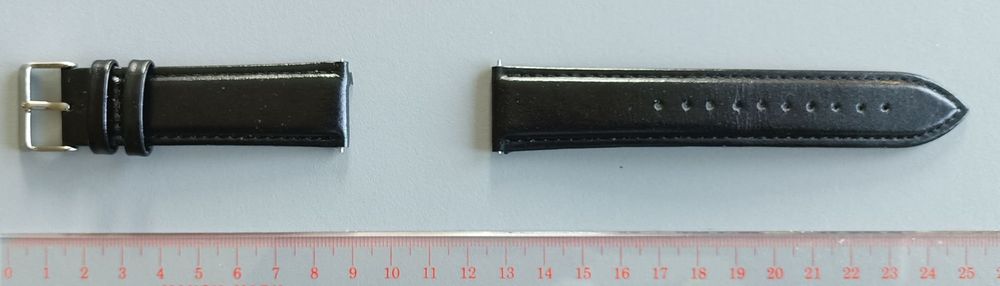 Bracciali & Braccialetti: Nr195 Uhrenband, schwarz Stegbreite 22mm – Nuovo (secondo la descrizione) da Teufen ZH venduto da Deeyou