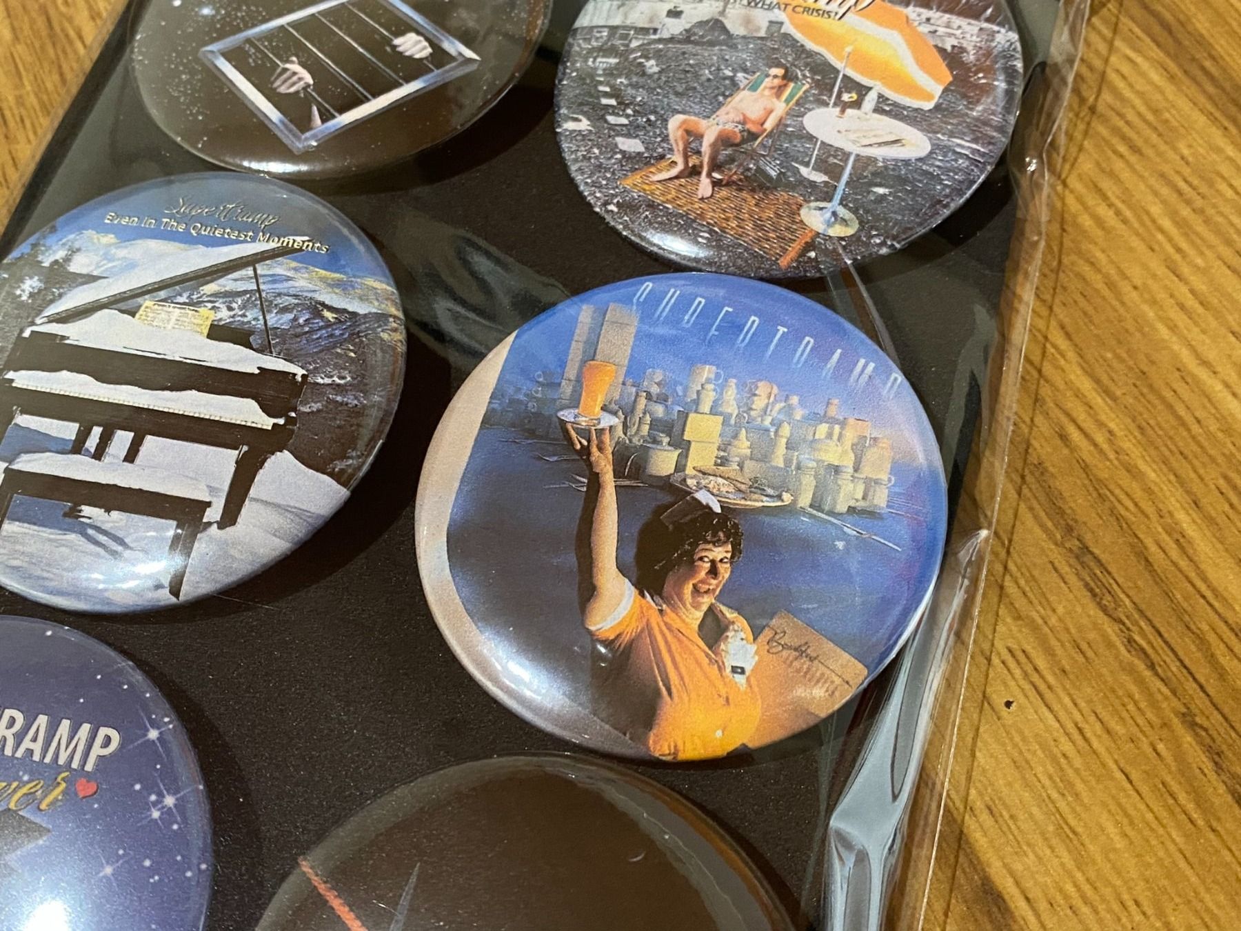 Placchette & Badge: Supertramp Ansteck Badges! – Nuovo (secondo la descrizione) da Basel venduto da FatCatPacksTheRatt 4