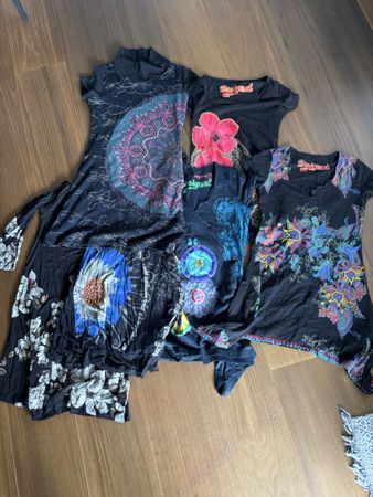 5 Desigual und 1 Smash Kleider Set